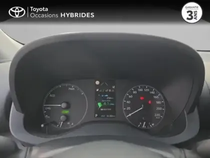 Photo 13 Toyota Yaris  116h Dynamic Business