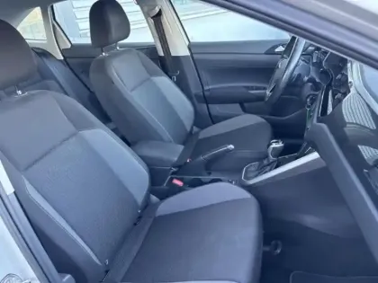 Photo 10 Volkswagen Taigo  1.0 TSI 110ch Life DSG7