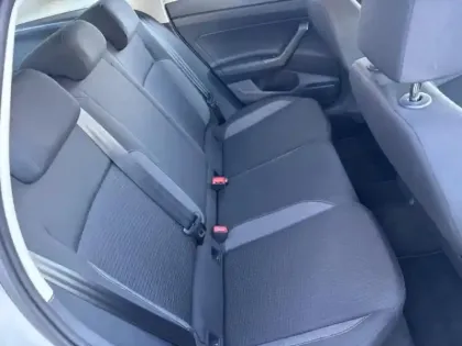 Photo 11 Volkswagen Taigo  1.0 TSI 110ch Life DSG7