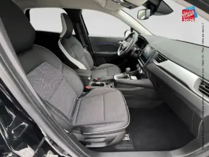 Photo 19 Renault Captur  1.6 E-Tech hybride 145ch Techno