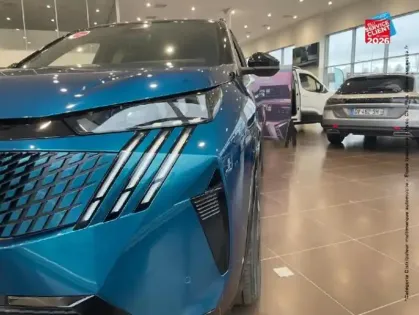 Photo 12 Peugeot 5008  Electrique 210ch Batterie 73 kWh GT