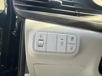 Photo 15 Hyundai Bayon  1.0 T-GDi 100ch Hybrid 48V Creative DCT-7