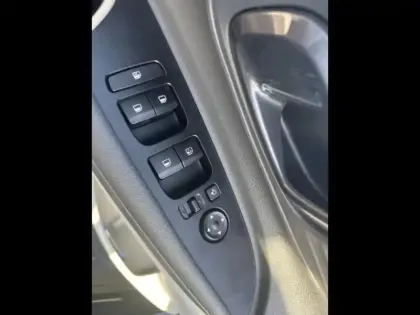 Photo 13 Hyundai Bayon  1.0 T-GDi 100ch Hybrid 48V Creative DCT-7