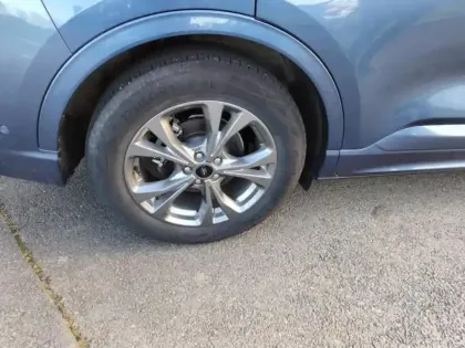 Photo 12 Ford Kuga  2.5 Duratec 190ch FHEV E85 ST-Line Business BVA