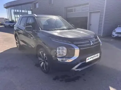 Photo 17 Mitsubishi Outlander  2.4 PHEV 306ch Intense 4WD