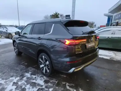 Photo 6 Mitsubishi Outlander  2.4 PHEV 306ch Intense 4WD