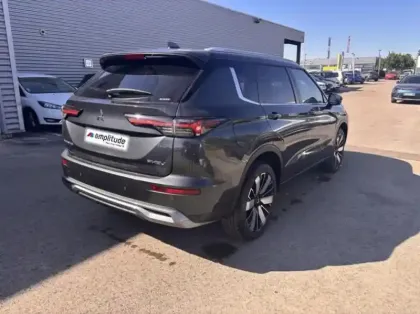 Photo 19 Mitsubishi Outlander  2.4 PHEV 306ch Intense 4WD