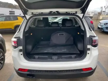 Photo 5 Jeep Compass  1.3 Turbo T4 240ch PHEV 4xe S AT6 eAWD