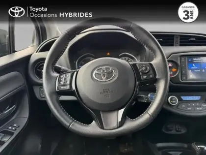 Photo 8 Toyota Yaris  100h Dynamic 5p RC19