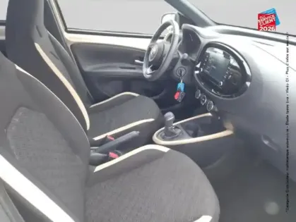 Photo 19 Toyota Aygo  X 1.0 VVT-i 72ch Design S-CVT