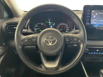 Photo 14 Toyota Yaris  116h Dynamic 5p MY22