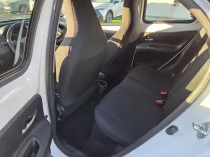 Photo 10 Toyota Aygo  X 1.0 VVT-i 72ch Dynamic S-CVT MY23