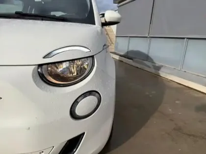 Photo 8 Fiat 500  e 118ch Passion