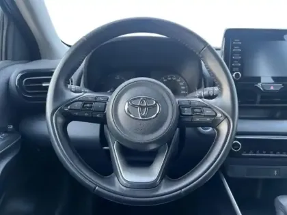 Photo 14 Toyota Yaris  116h France Business 5p