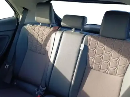 Photo 28 Toyota Yaris  Cross 116h Collection MY22