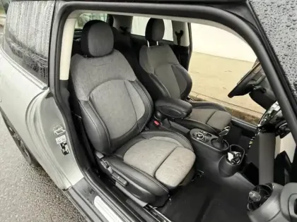 Photo 8 Mini Mini  Cooper SE 184ch Edition Premium BVA 5CV