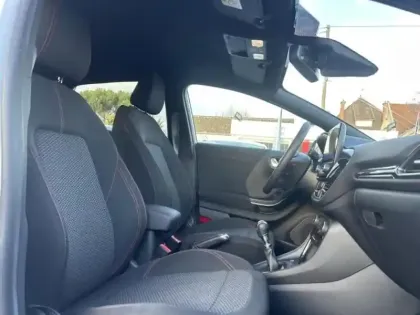 Photo 10 Ford Puma  1.0 Flexifuel 125ch S&S mHEV ST-Line