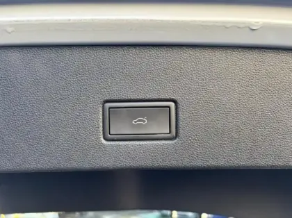 Photo 13 Volkswagen T-roc  1.5 TSI EVO 150ch R-Line DSG7