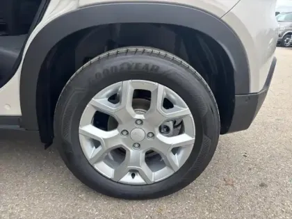 Photo 10 Jeep Avenger  Electrique 156ch 115kW Altitude