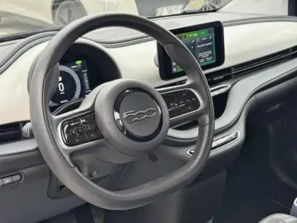 Photo 8 Fiat 500  e 118ch Passion