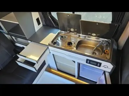 Photo 13 Renault Trafic  SpaceNomad VAN HANROAD TREK 4 2.0 Blue dCi 130ch Edition Bleu Cumulus