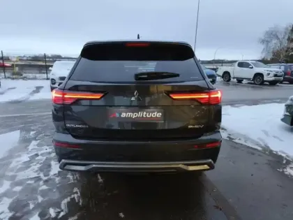 Photo 5 Mitsubishi Outlander  2.4 PHEV 306ch Intense 4WD