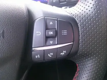 Photo 11 Ford Puma  1.0 Flexifuel 125ch S&S mHEV ST-Line