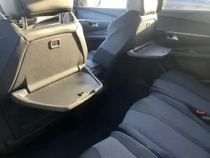 Photo 11 Peugeot 5008  Hybrid 136ch Allure Pack e-DCS6