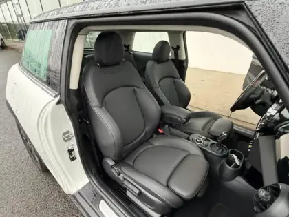 Photo 8 Mini Mini  Cooper SE 184ch Edition Premium Plus BVA 5CV