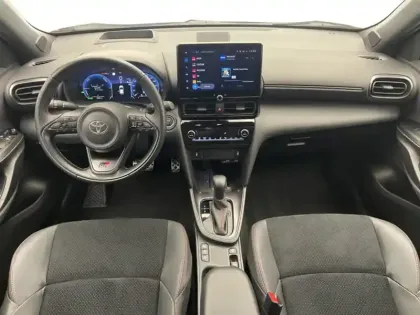 Photo 8 Toyota Yaris Hybride 1.5 HYBRID 130H GR SPORT TECHNO