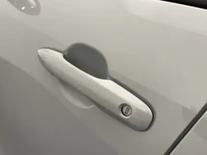 Photo 27 Toyota Yaris Hybride 1.5 HYBRID 130H GR SPORT TECHNO