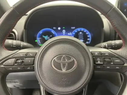 Photo 13 Toyota Yaris Hybride 1.5 HYBRID 130H GR SPORT TECHNO