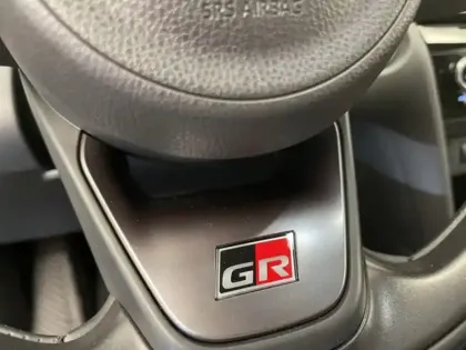 Photo 18 Toyota Yaris Hybride 1.5 HYBRID 130H GR SPORT TECHNO