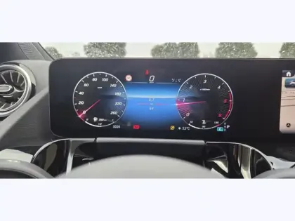 Photo 21 Mercedes Classe B 180 d AMG Line