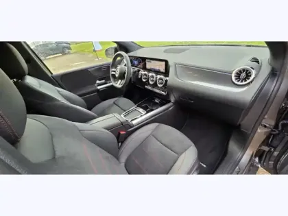 Photo 13 Mercedes Classe B 180 d AMG Line