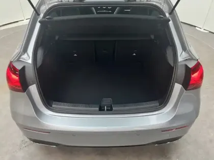 Photo 9 Mercedes Classe A 200 d AMG Line