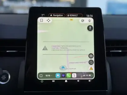 Photo 8 Renault Clio V Esprit Alpine E-Tech full hyb 145 -25b