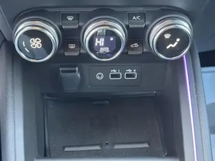 Photo 11 Renault Clio V Esprit Alpine E-Tech full hyb 145 -25b