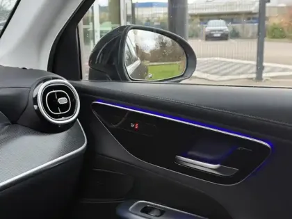 Photo 35 Mercedes Classe GLC SUV 300 e Hybrid EQ 4MATIC AMG Line H