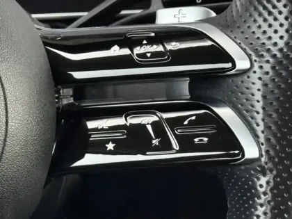 Photo 28 Mercedes Classe GLC SUV 300 e Hybrid EQ 4MATIC AMG Line H