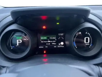 Photo 14 Toyota Yaris  116h Design 5p MY21