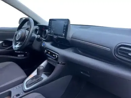 Photo 8 Toyota Yaris  116h Design 5p MY21