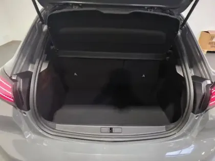 Photo 6 Peugeot 208  1.2 Hybrid 145ch GT e-DCS6