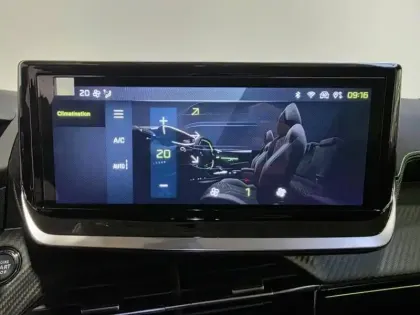 Photo 13 Peugeot 208  1.2 Hybrid 145ch GT e-DCS6