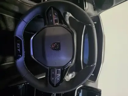 Photo 8 Peugeot 208  1.2 Hybrid 145ch GT e-DCS6