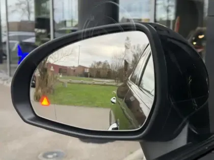 Photo 29 Mercedes Classe GLC 300 e Hybrid EQ 4MATIC AMG Line