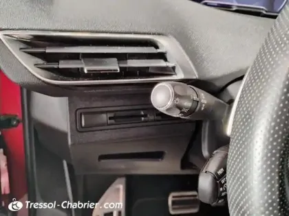 Photo 16 Peugeot 3008  Puretech 180ch S&S EAT8 Crossway