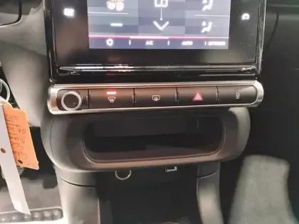 Photo 12 Citroën C3  PureTech 83 S&S BVM5 Shine