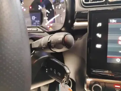 Photo 17 Citroën C3  PureTech 83 S&S BVM5 Shine