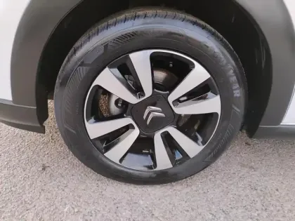 Photo 14 Citroën C3  PureTech 110 S&S BVM6 Shine